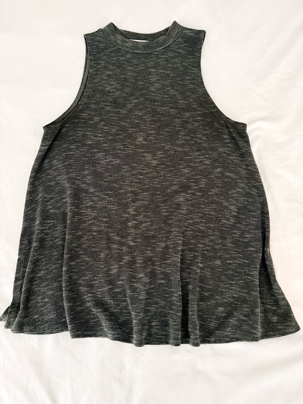 Love Fire Charcoal Green Sleeveless Lightweight Swing Tunic Top Soft Knit Size L